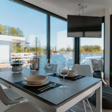 펜션 Floatinghouses *