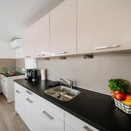 Floatinghouses 펜션