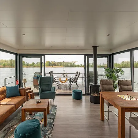 펜션 Floatinghouses