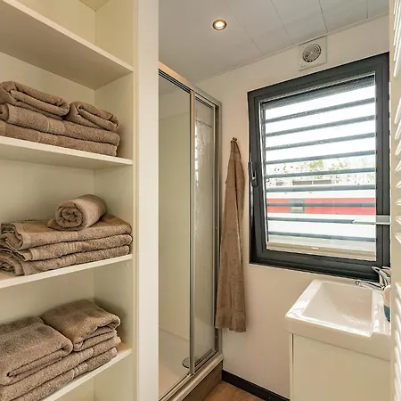 Floatinghouses Dom wakacyjny