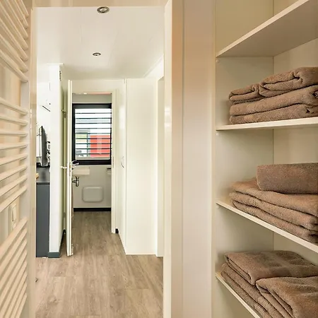 Floatinghouses Dom wakacyjny Zehdenick