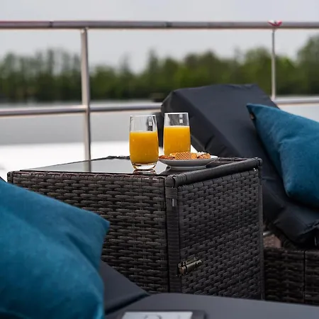 펜션 Floatinghouses