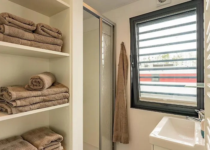 Floatinghouses Nyaraló