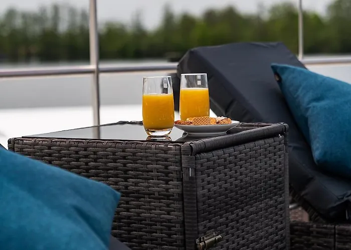 Nyaraló Floatinghouses